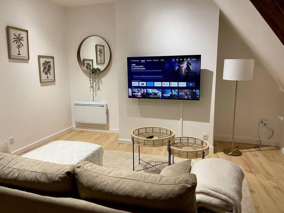 Appartement Cosy Centre Ville Saint-Amand-Montrond Exterior foto